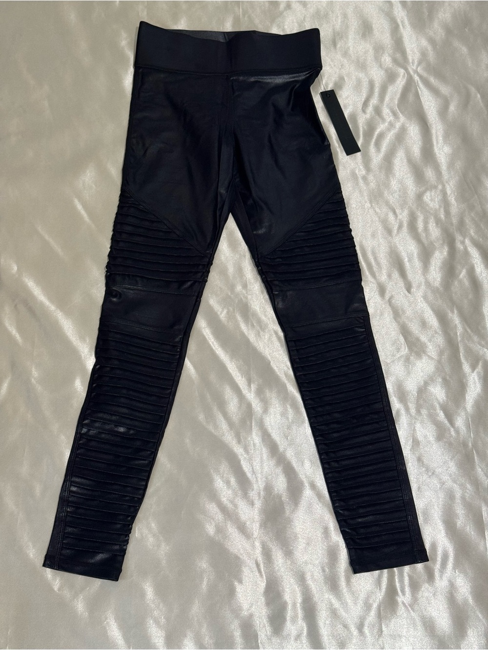 Carbon38 Black Moto Ribbed Leggings